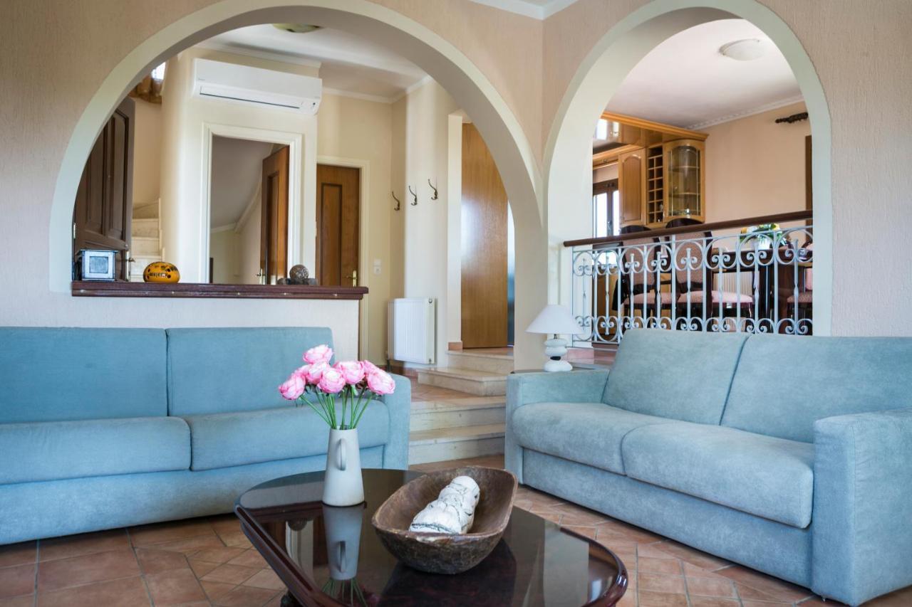 Villa Cara Metaxata ภายนอก รูปภาพ